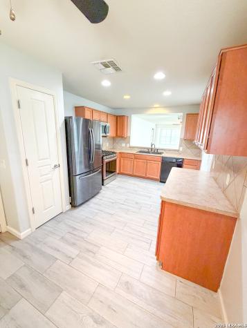 4907 Sky Oaks San Antonio TX 78253