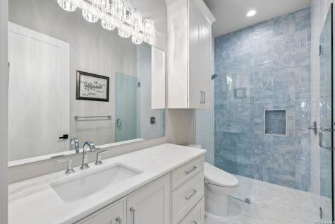 1051 N Cattlemans Crossing Drive Kerrville TX 78028
