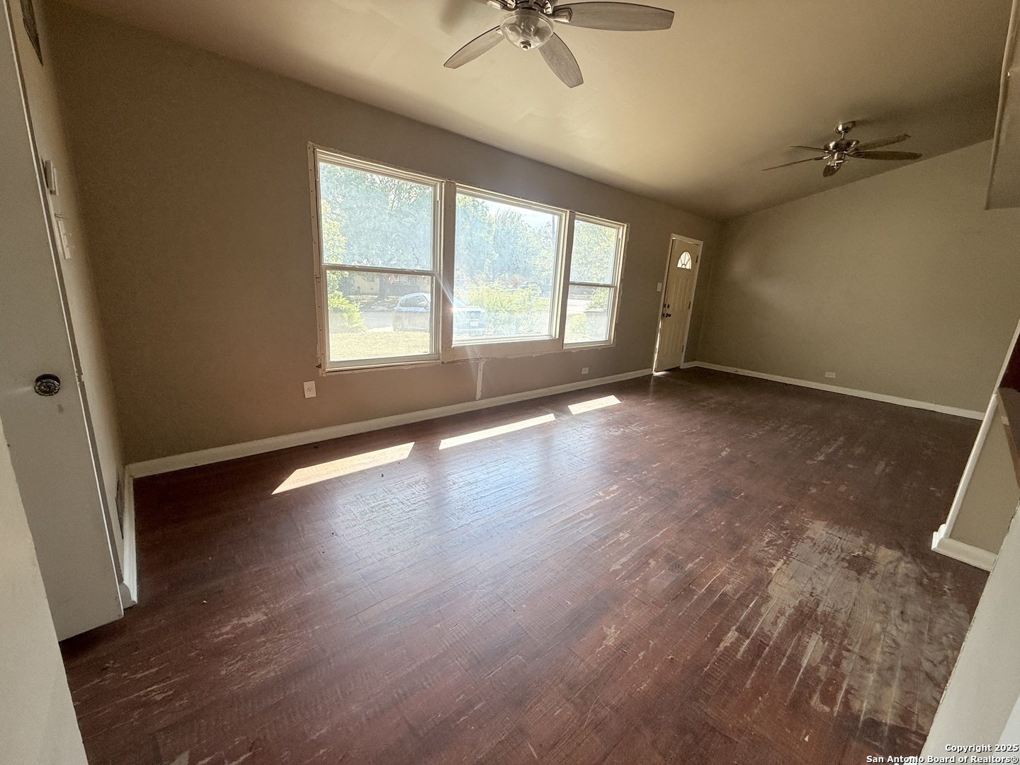 607 Blakeley Drive San Antonio TX 78209