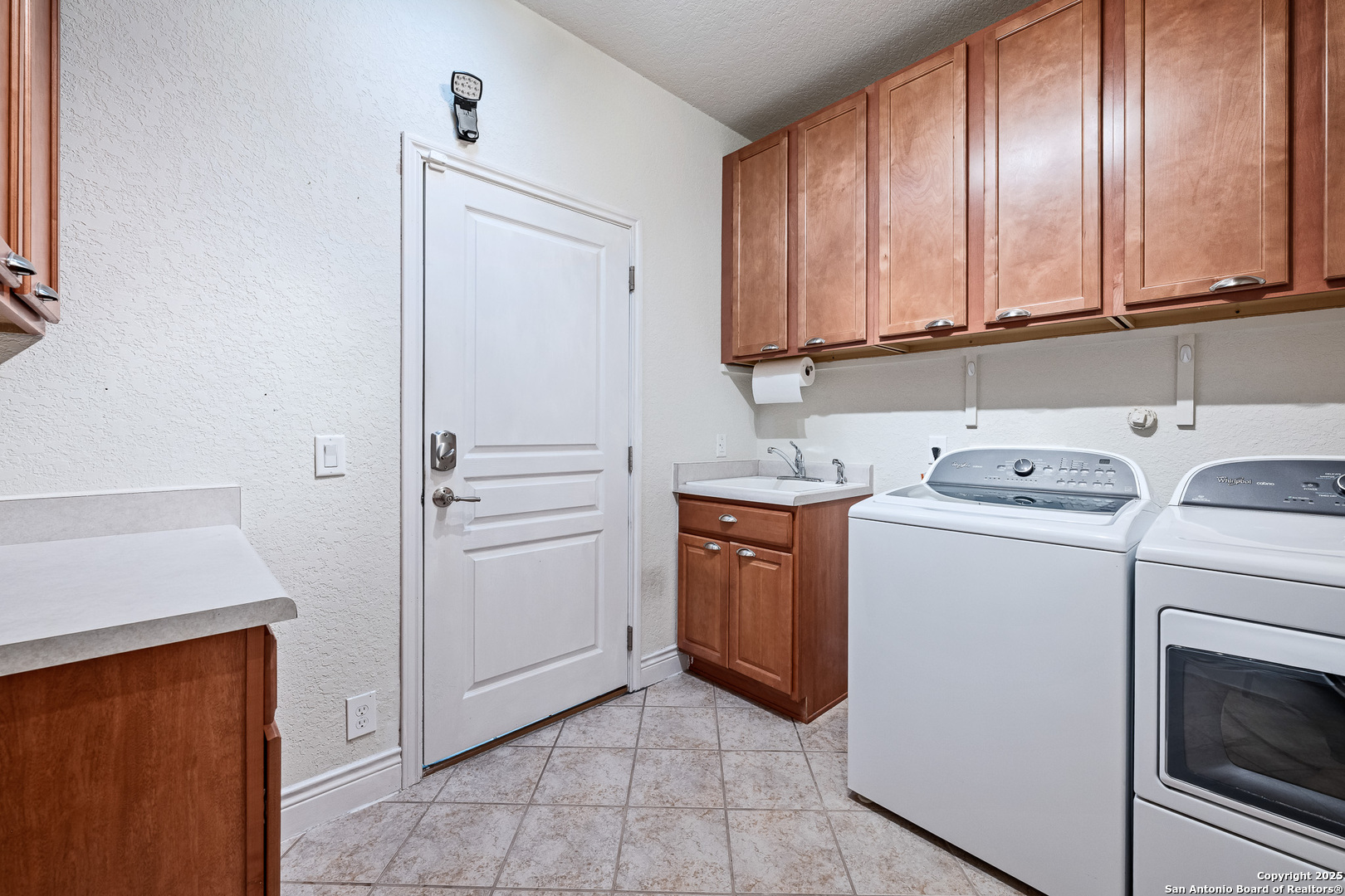 4322 Paddling Pass San Antonio TX 78253