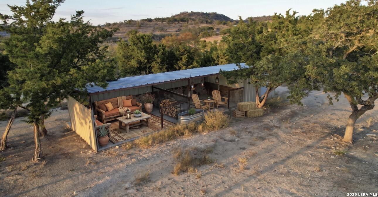 239 Flat Rock Creek Comfort TX 78013