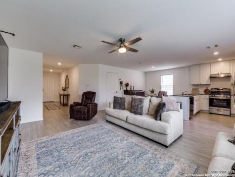 14615 Bolinger San Antonio TX 78254