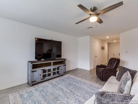 14615 Bolinger San Antonio TX 78254