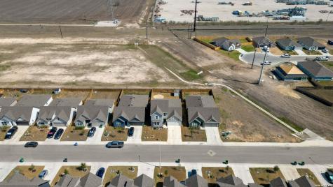 437 Signe Seguin TX 78155