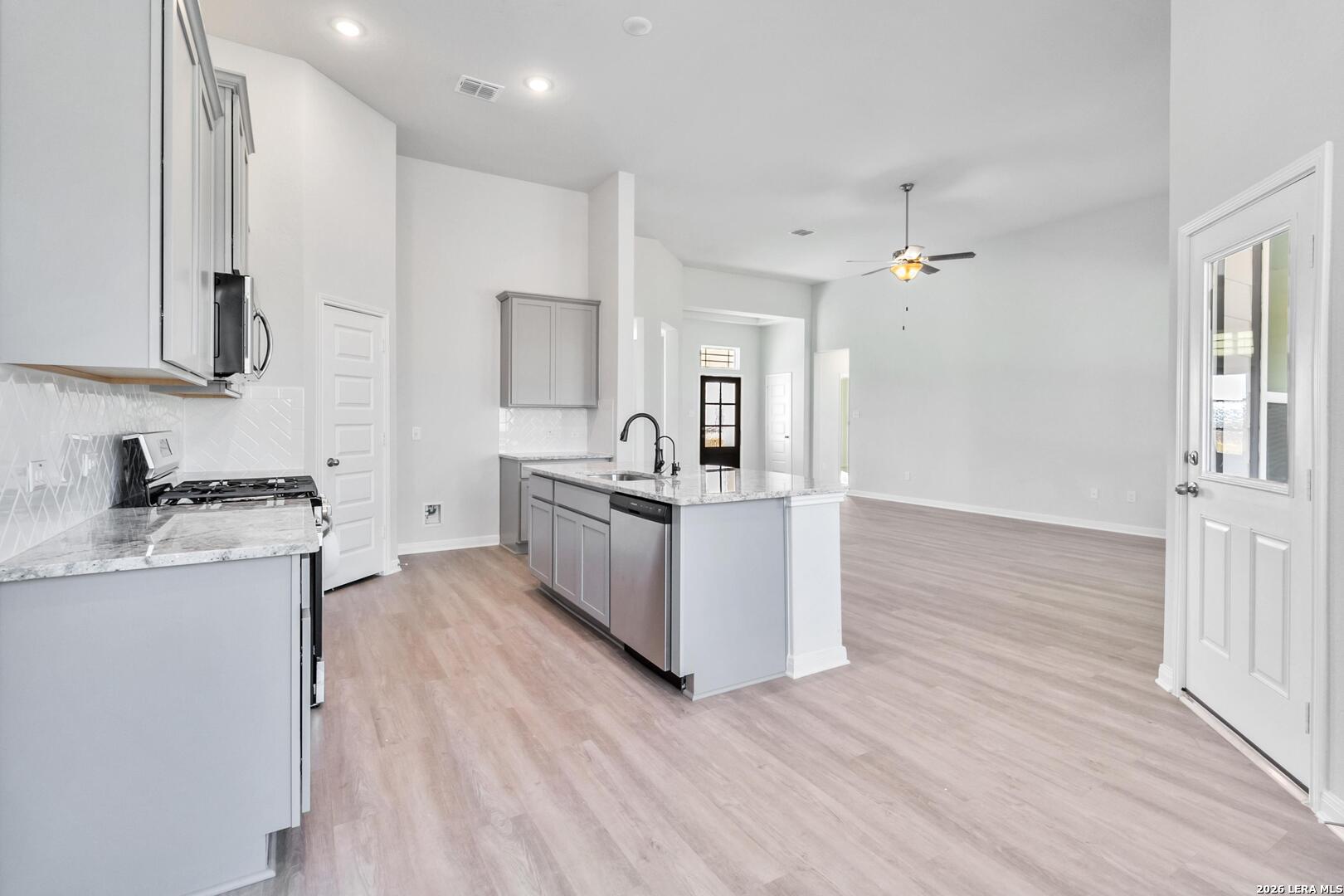 174 Firewheel Loop Floresville TX 78114