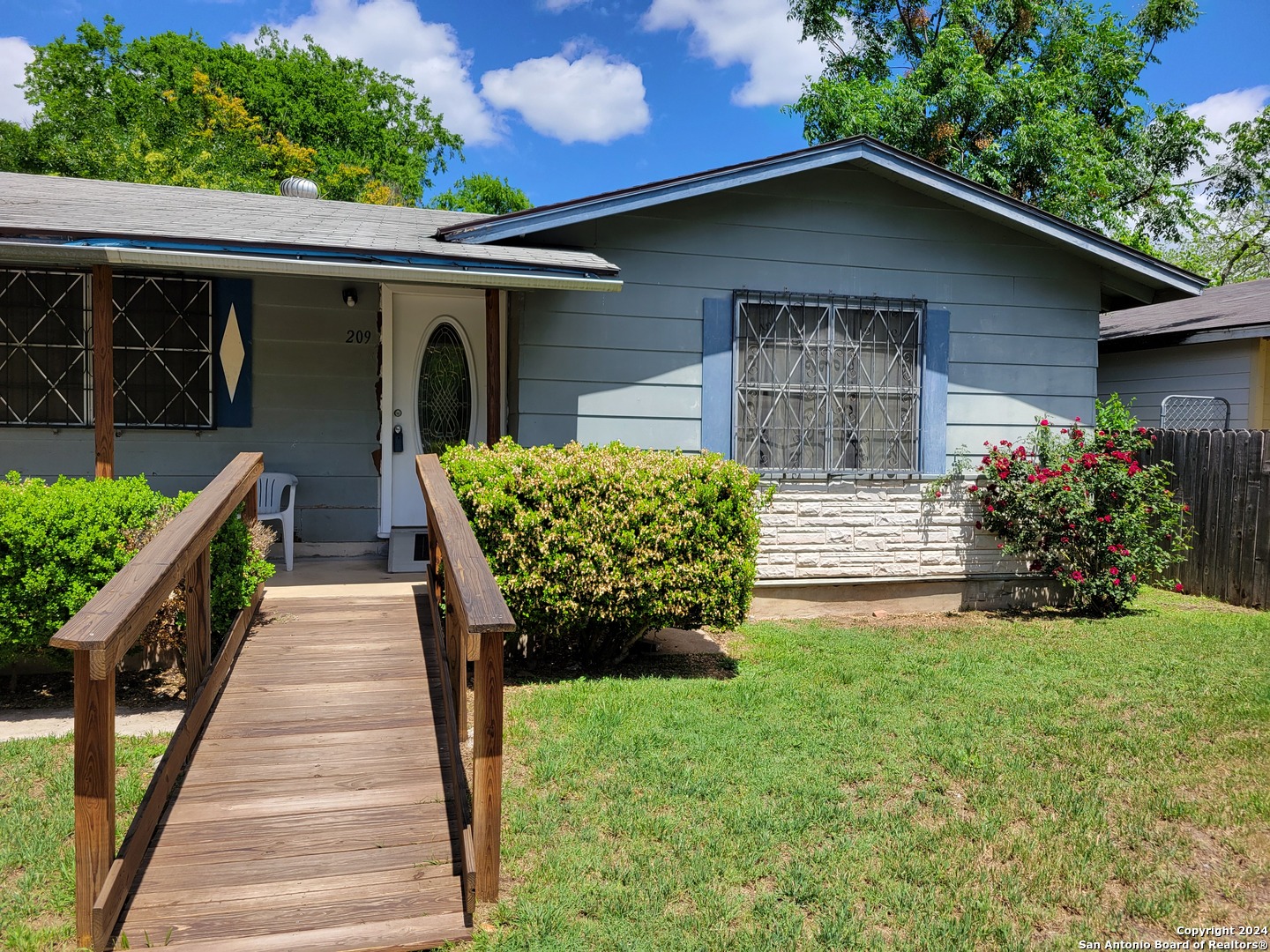 209 Dacus Street San Antonio TX 78211