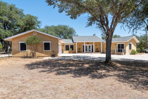 5690 Woelke Road Seguin TX 78155