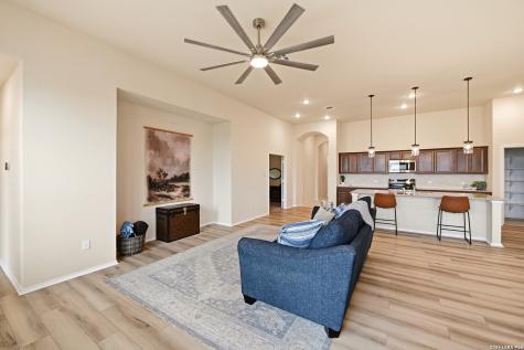 951 Blue Violet New Braunfels TX 78130