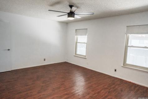 879 Fillmore San Antonio TX 78245
