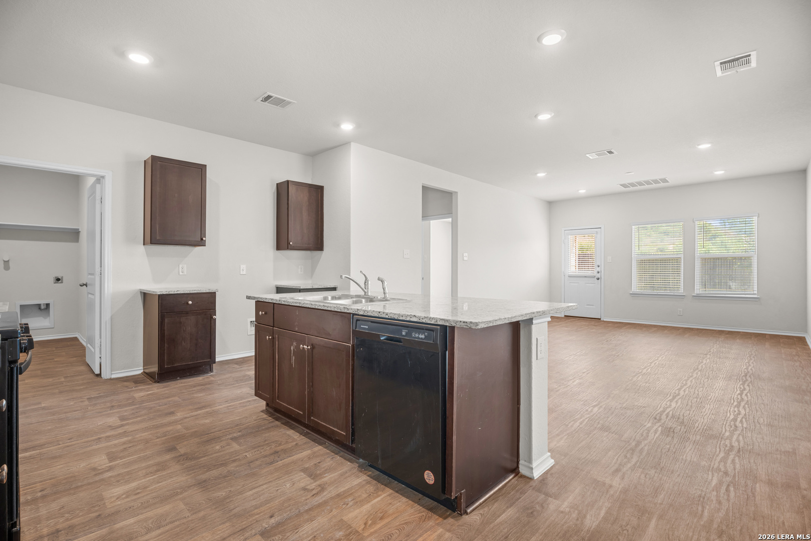 6418 Greensleeves San Antonio TX 78252