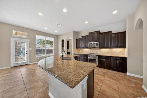 4619 Amos Pollard San Antonio TX 78253