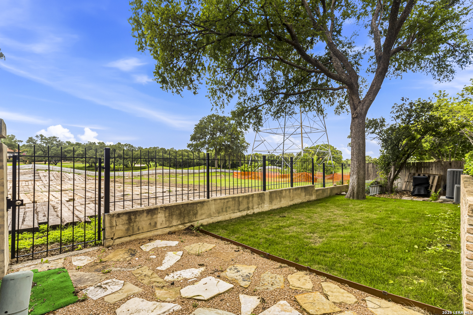 642 S Birdsong San Antonio TX 78258