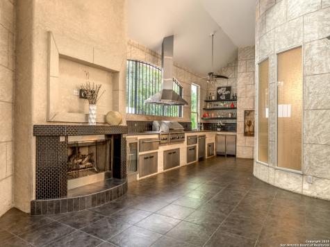3 Benchwood Circle San Antonio TX 78248