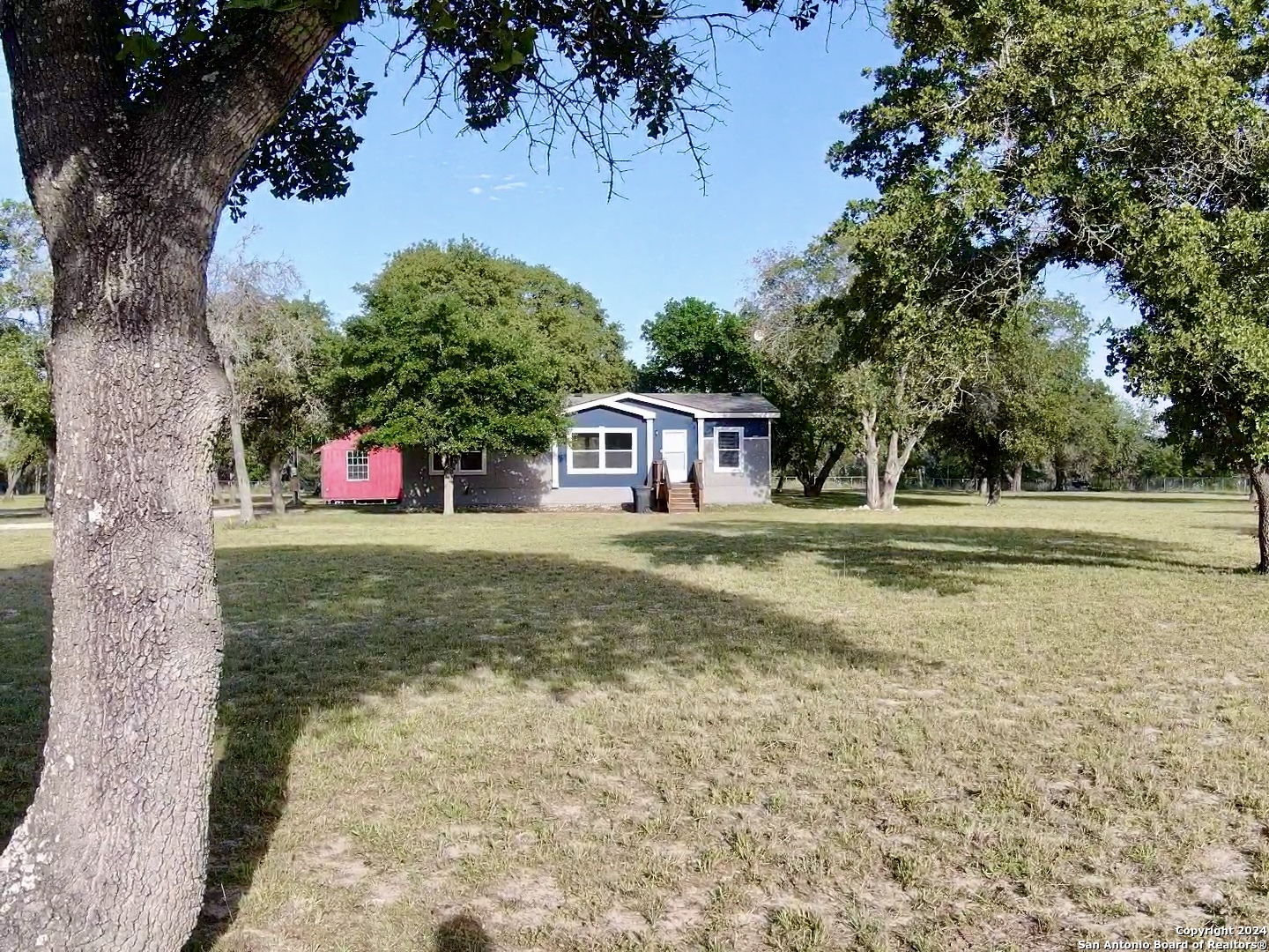 251 County Road 7812 Natalia TX 78059