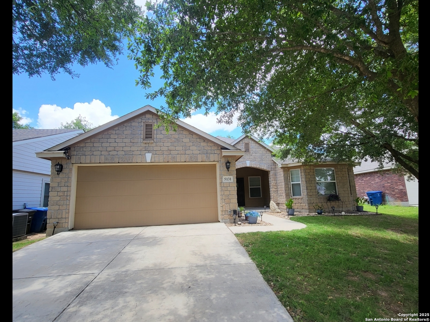 5131 Gemsbuck Chase San Antonio TX 78251