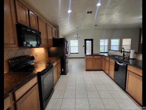5131 Gemsbuck Chase San Antonio TX 78251