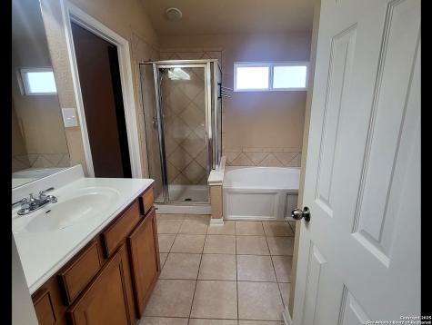 5131 Gemsbuck Chase San Antonio TX 78251