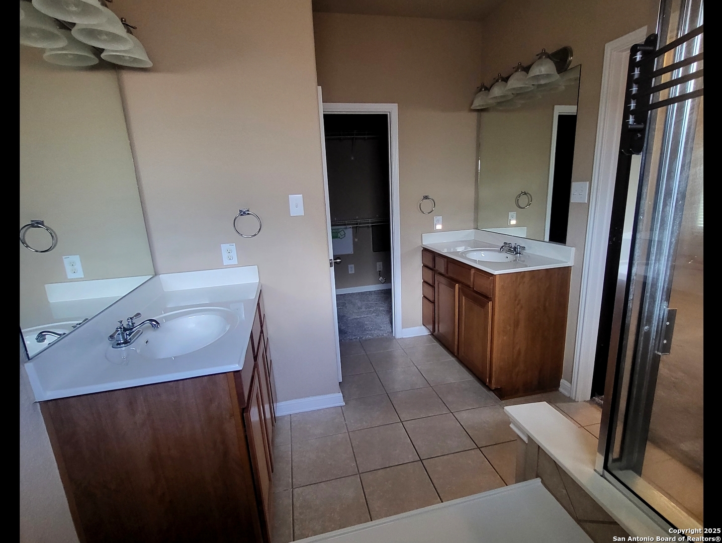 5131 Gemsbuck Chase San Antonio TX 78251