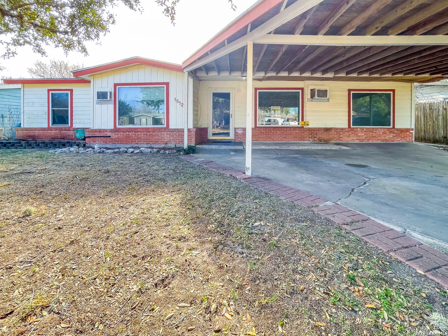 1512 E Bowie Street Beeville TX 78102