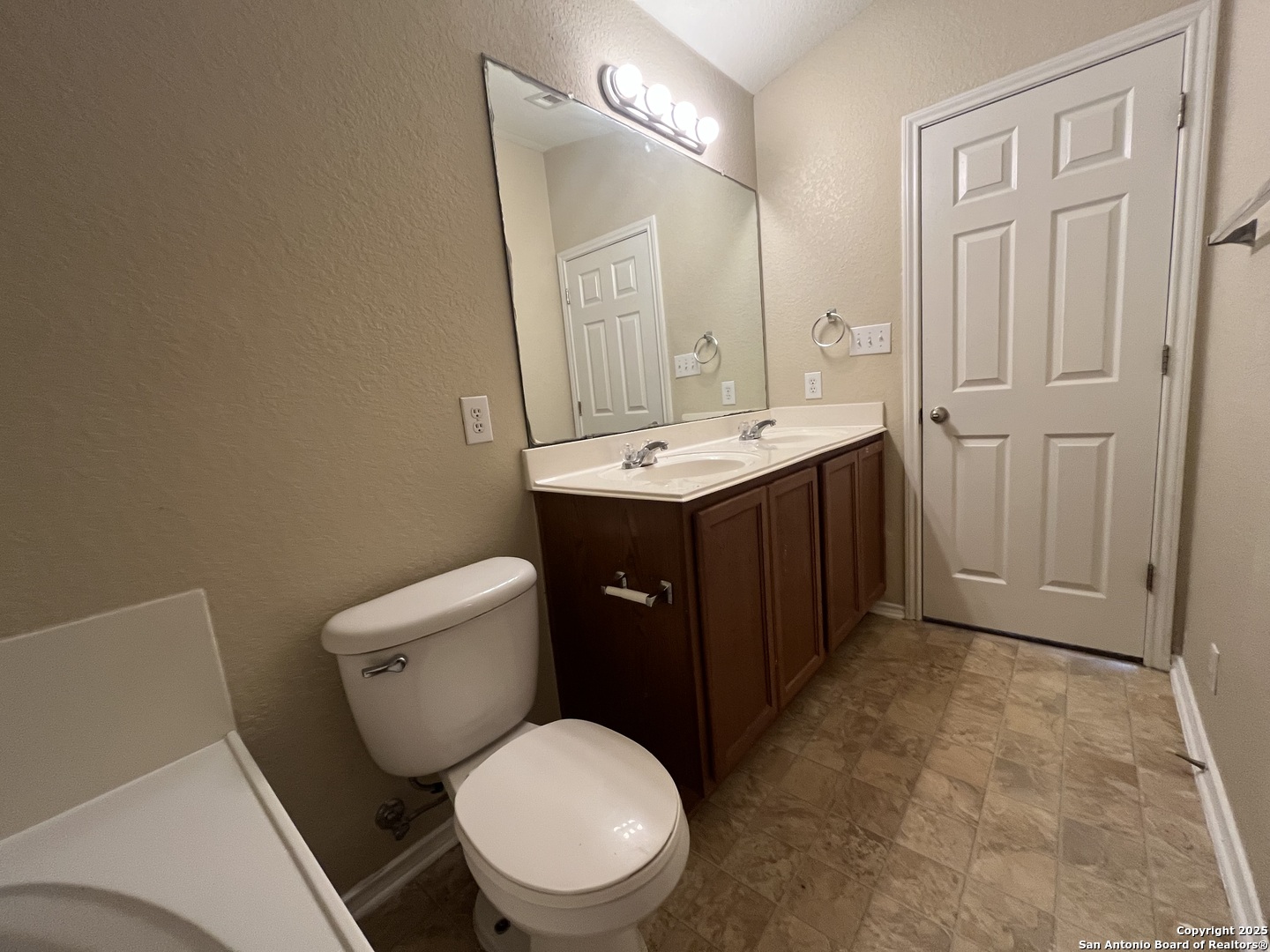 2703 Skybound San Antonio TX 78245
