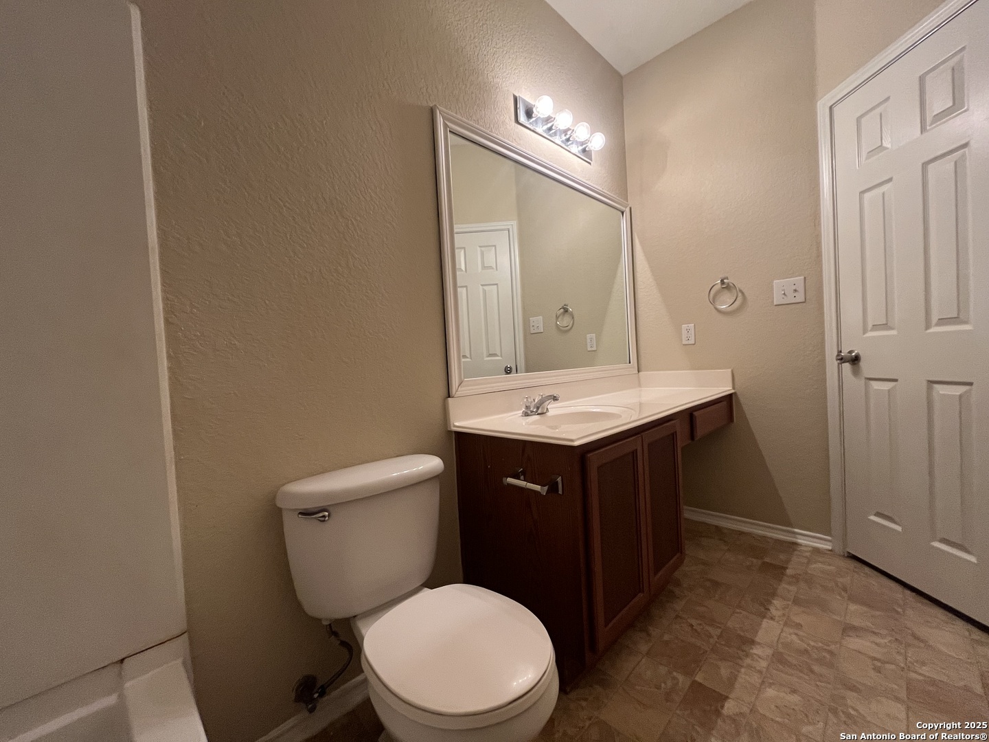 2703 Skybound San Antonio TX 78245