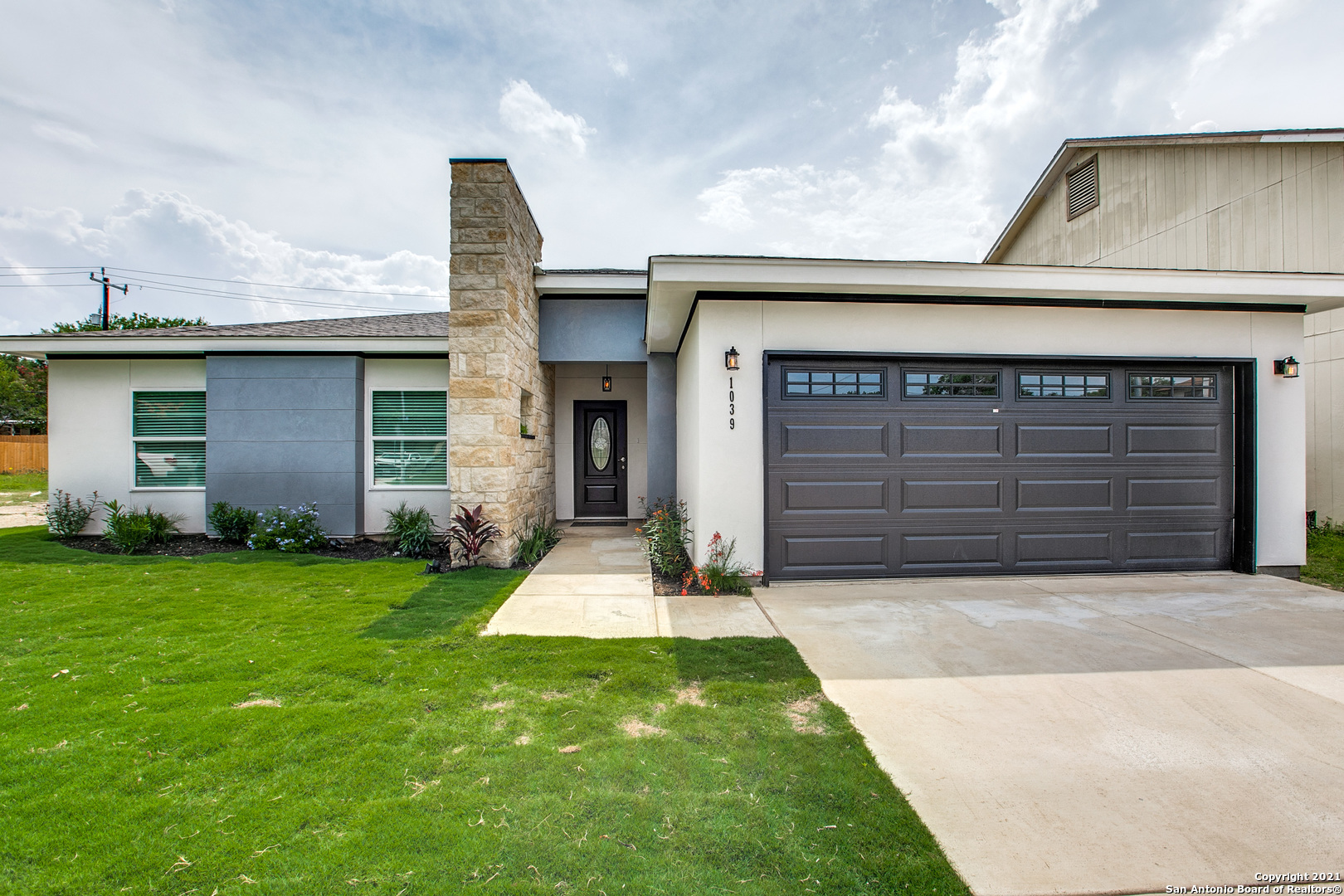 1039 Arrowhead Trail San Antonio TX 78245