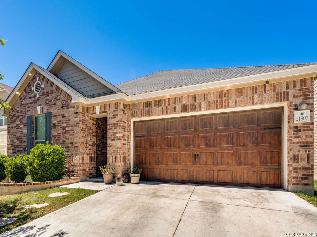 21807 Yucca Bend San Antonio TX 78261
