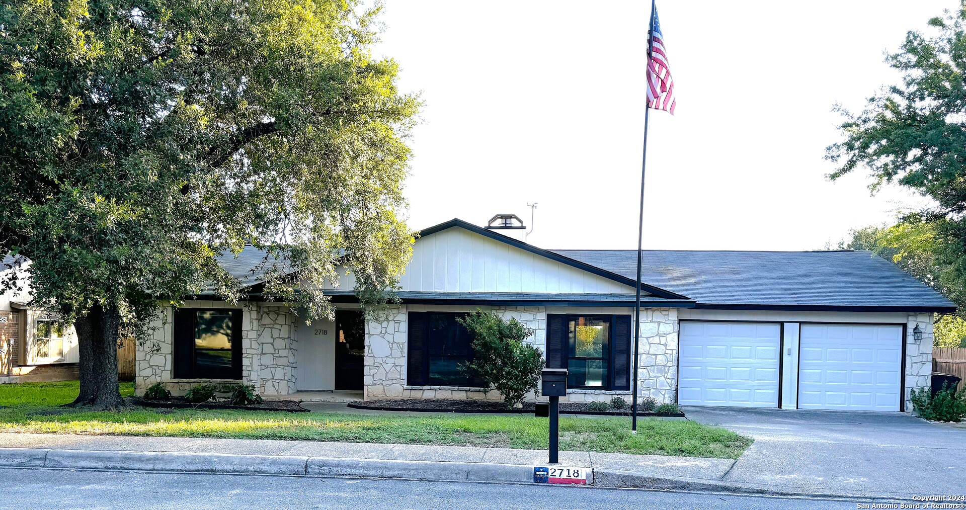 2718 Pebble Breeze San Antonio TX 78232