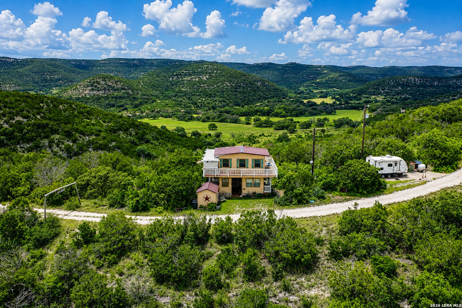 982 Skyview Lane Camp Wood TX 78833