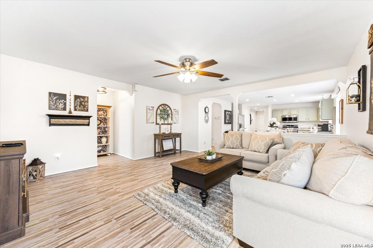 3910 Arrowwood Bend San Antonio TX 78261