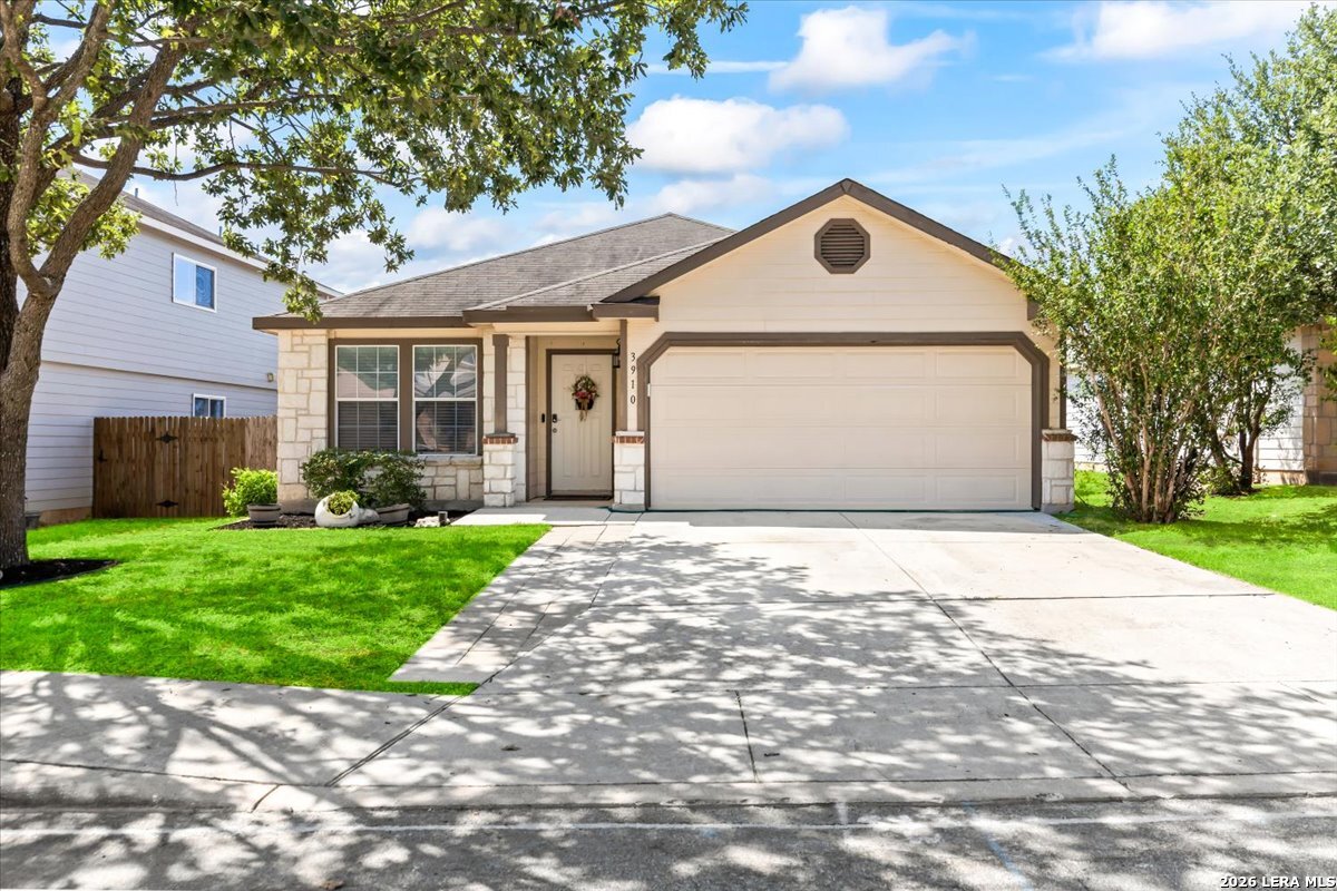 3910 Arrowwood Bend San Antonio TX 78261