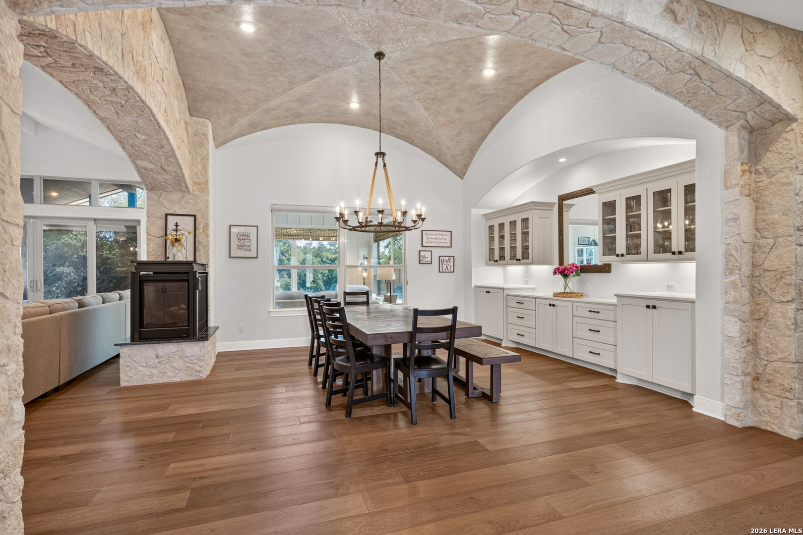 555 Curvatura New Braunfels TX 78132
