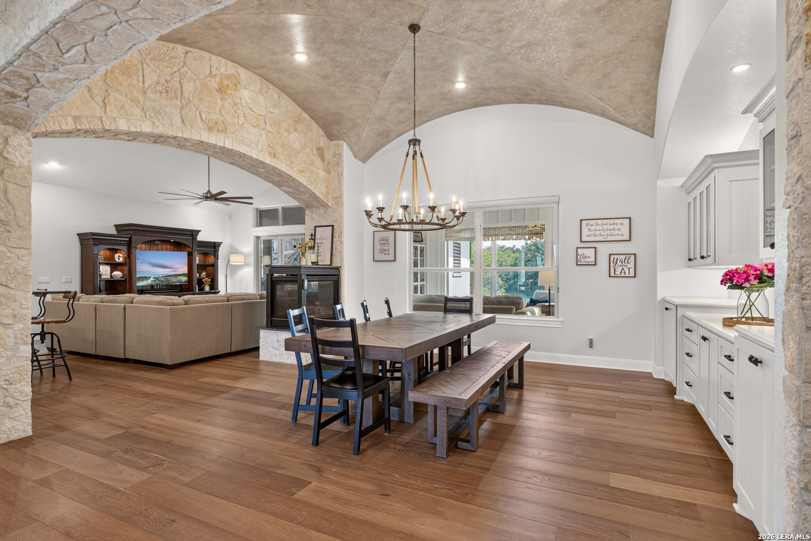555 Curvatura New Braunfels TX 78132