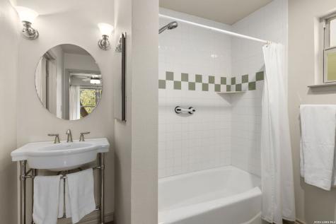 8627 Flint Rock Drive Boerne TX 78006