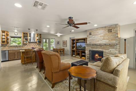 8627 Flint Rock Drive Boerne TX 78006