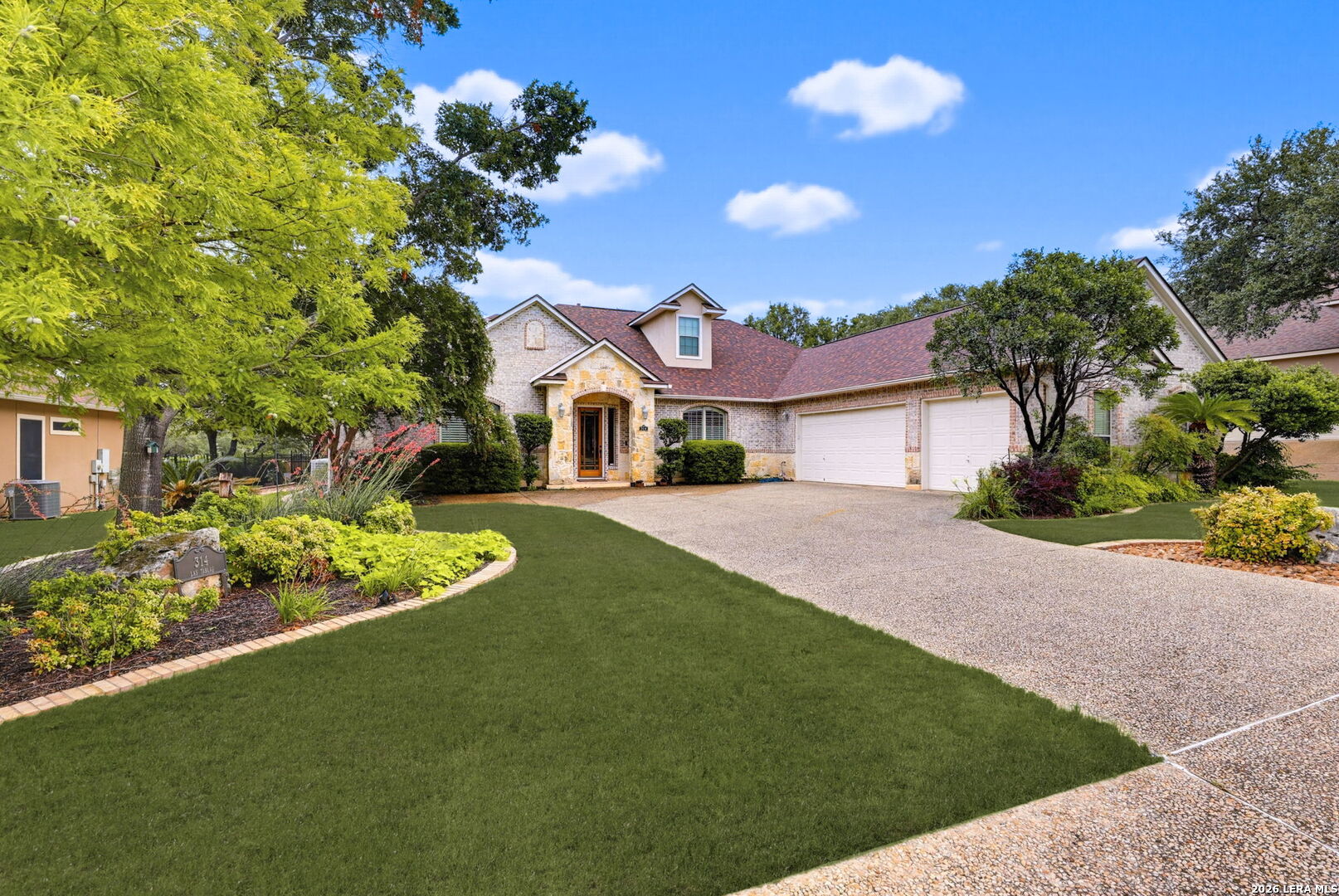 314 Las Tablas Helotes TX 78023