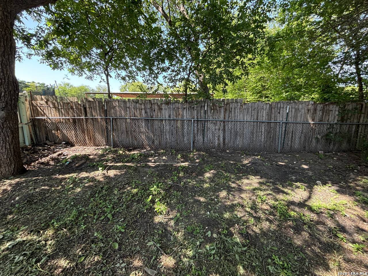 5911 W Cesar E Chavez San Antonio TX 78237