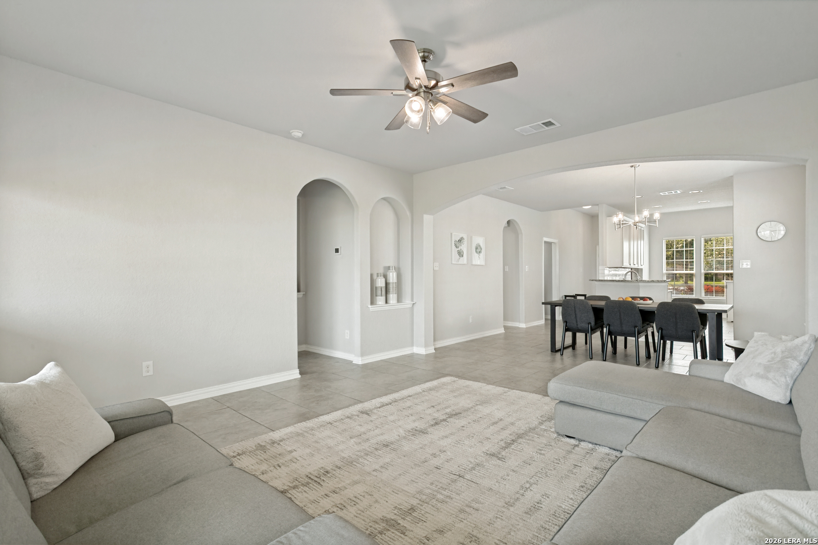 8240 Robin Gate Selma TX 78154
