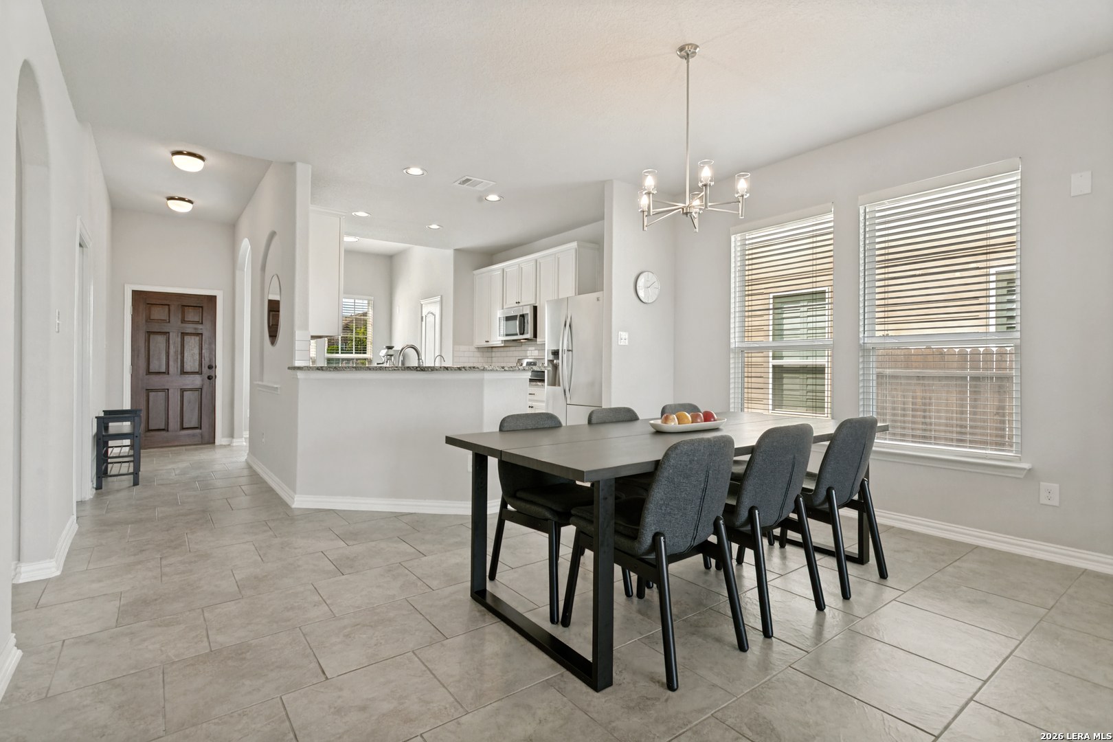 8240 Robin Gate Selma TX 78154