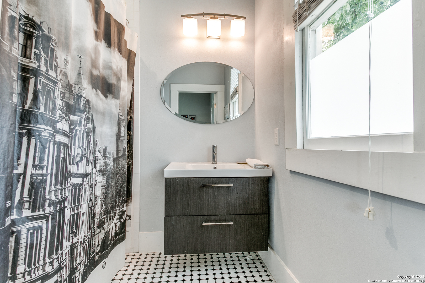 312 Burleson San Antonio TX 78202