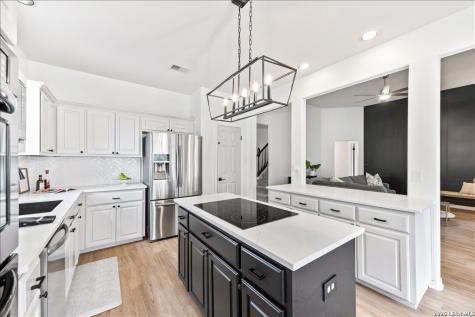 18306 Edwards Oaks San Antonio TX 78259