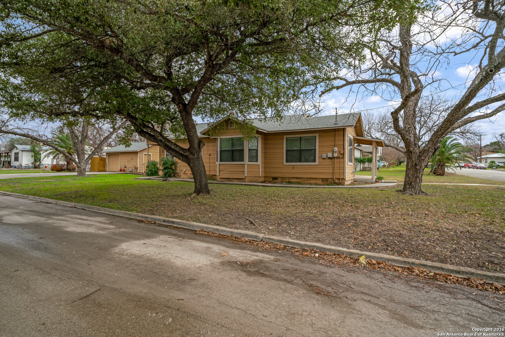 215 S Hackberry Avenue New Braunfels TX 78130