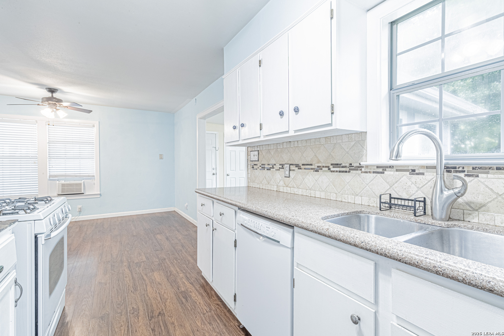 175 Tipperary Avenue San Antonio TX 78223