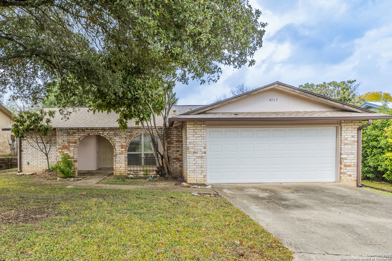4515 Harpers Bend San Antonio TX 78217