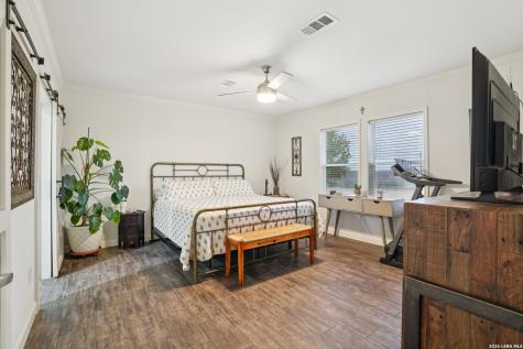 1170 Atascosa County Road 101 Floresville TX 78114