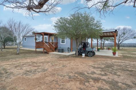 1170 Atascosa County Road 101 Floresville TX 78114
