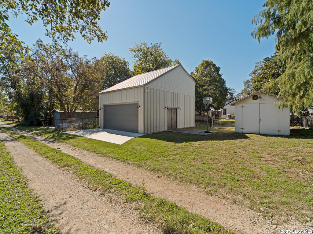 222 W Centre Street Fredericksburg TX 78624