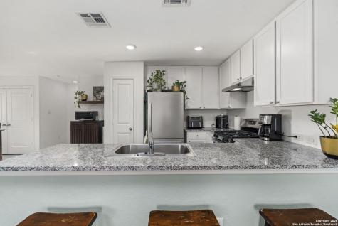 7323 Donkey Valley San Antonio TX 78252