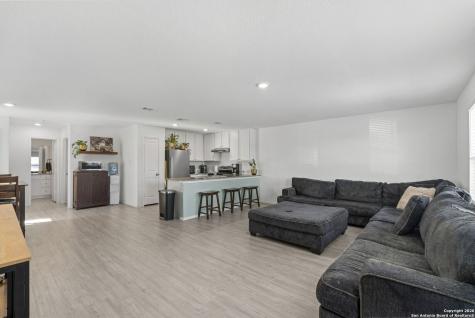 7323 Donkey Valley San Antonio TX 78252