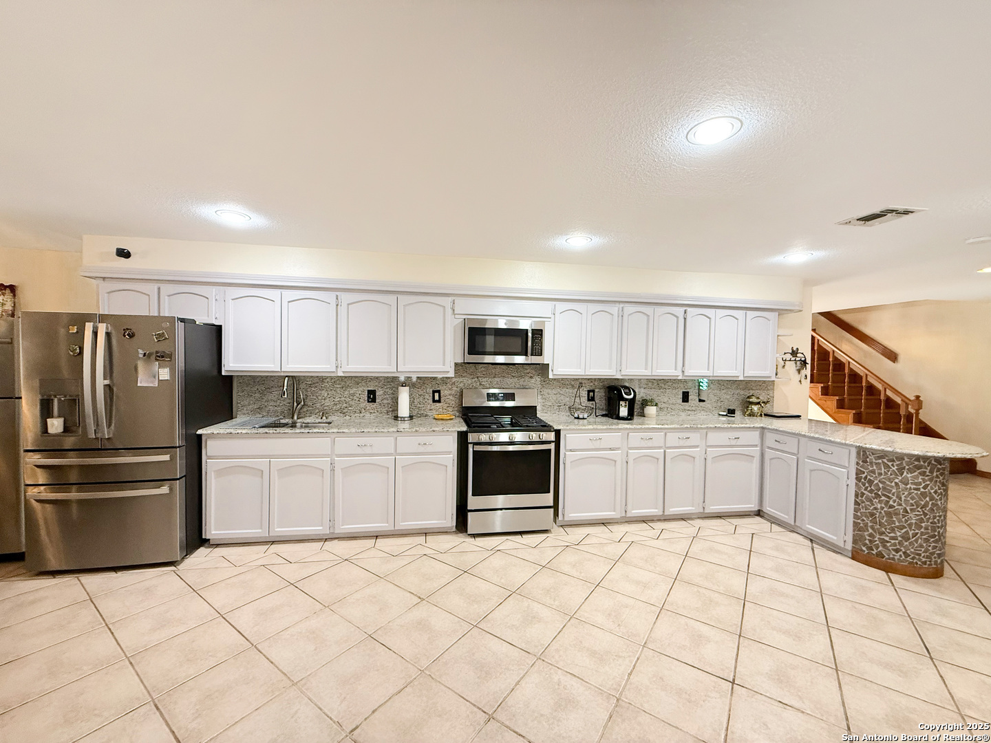 710 W Baetz Boulevard San Antonio TX 78221